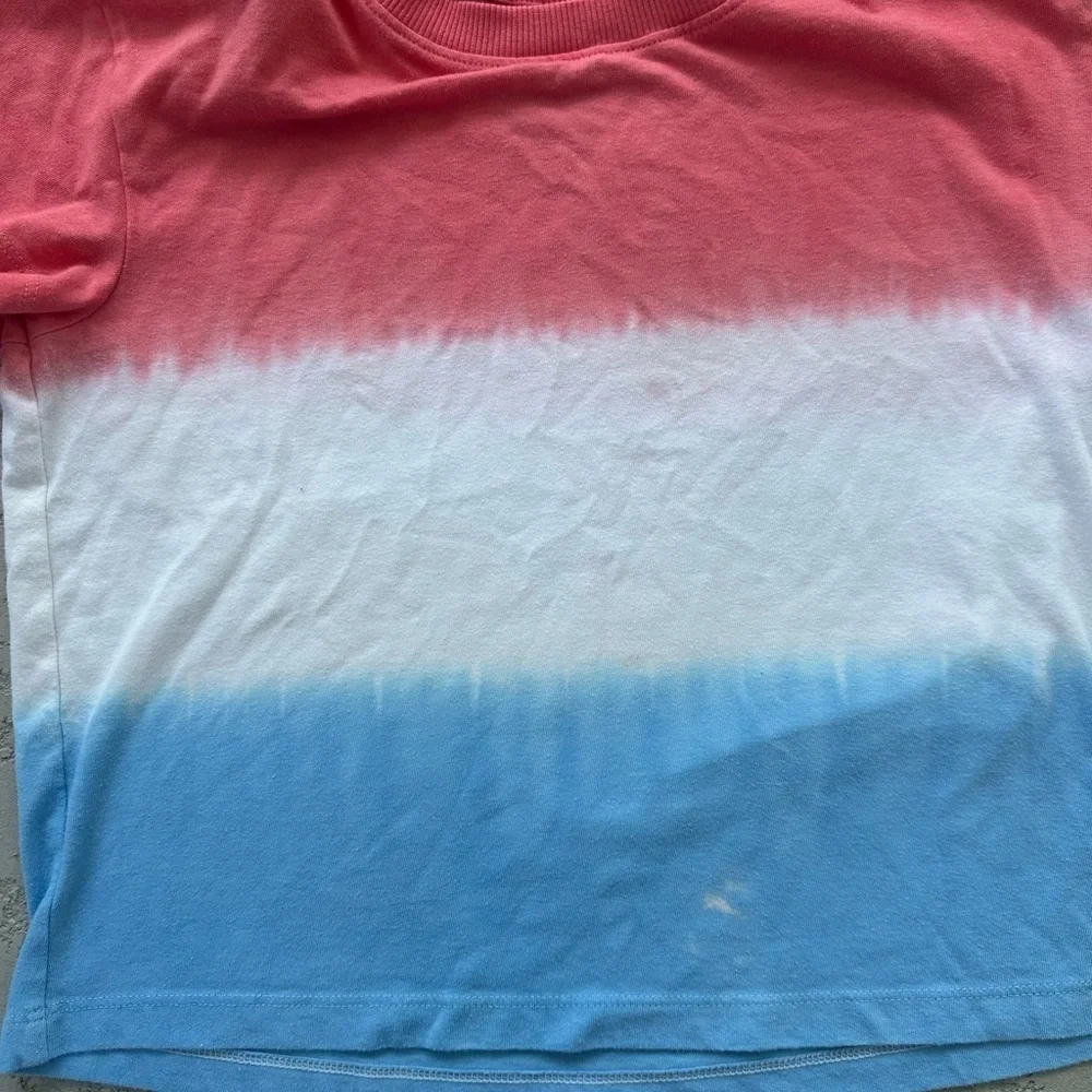 Cat & Jack Girls L 10/12 tie-dye red white and blue tee